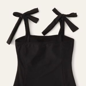 One piece swimsuit - BLACK